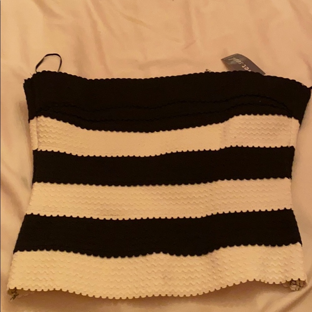 NWT Wet Seal Black and White Zip Tube Top